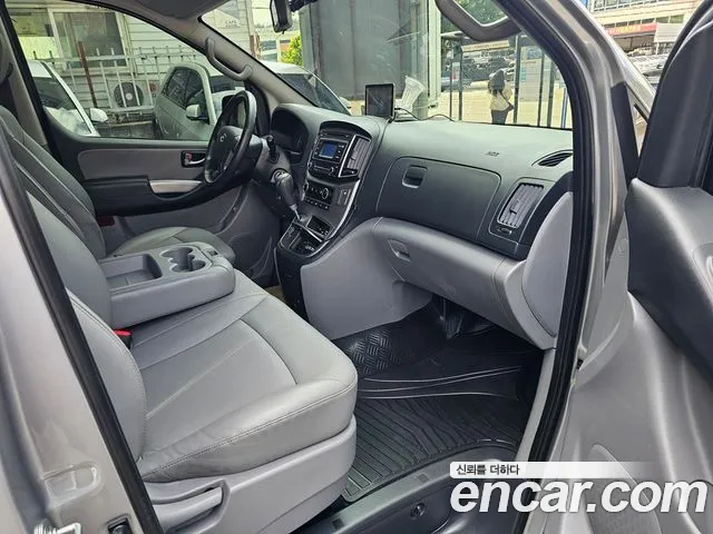 Hyundai Starex 2020 thumb 9
