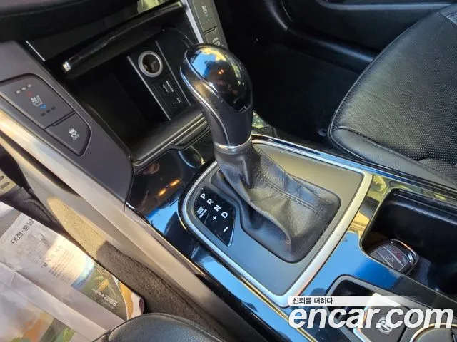 Hyundai i40 2013 thumb 9