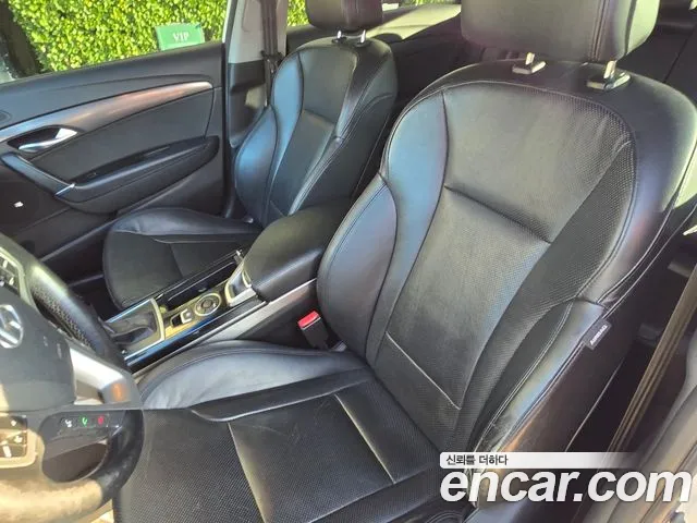 Hyundai i40 2013 thumb 10