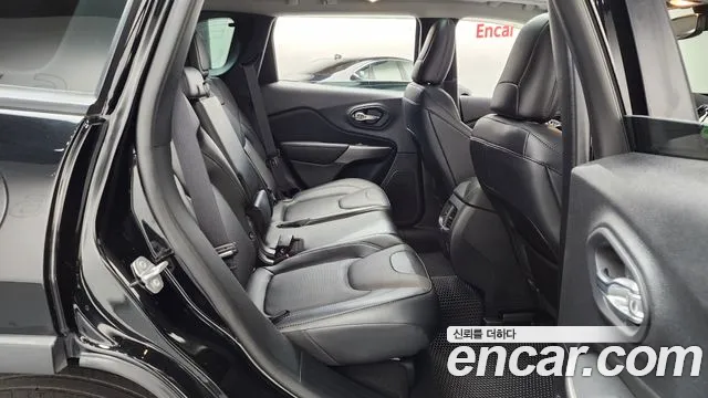 Jeep Cherokee 2022 thumb 11