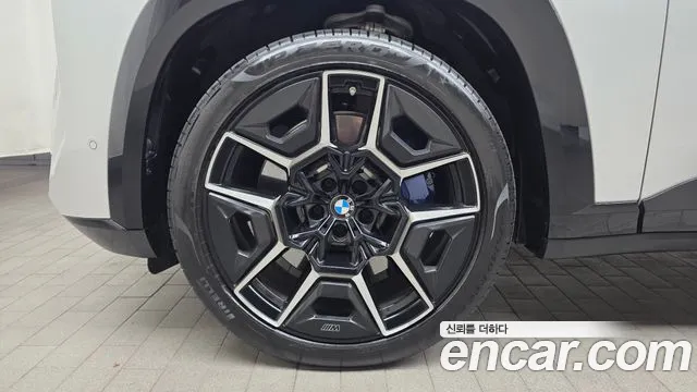 BMW XM 2023 thumb 5