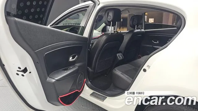Renault-KoreaSamsung Fluence 2015 thumb 12