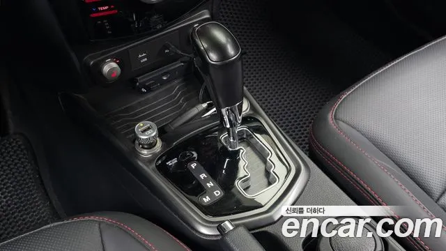 KG_Mobility_Ssangyong TIBOLI 2017 thumb 9