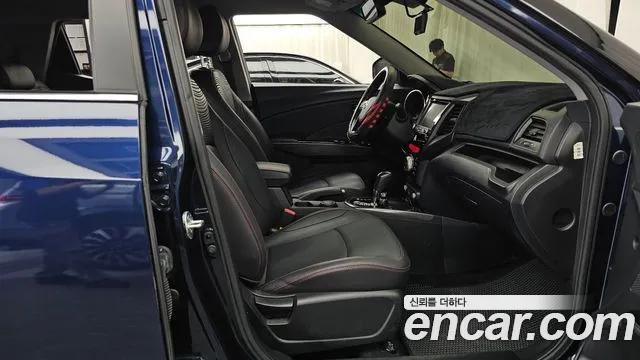 KG_Mobility_Ssangyong TIBOLI 2017 thumb 11