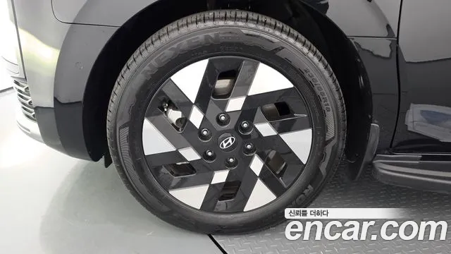 Hyundai Staria 2026 thumb 5