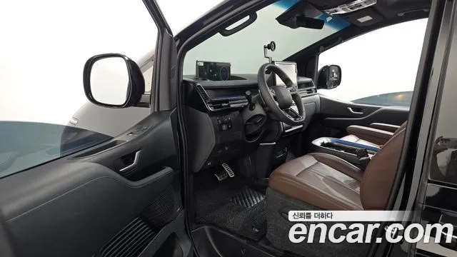 Hyundai Staria 2026 thumb 10