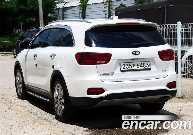Kia Sorento 2018 thumb 3
