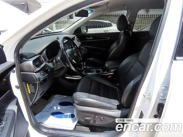 Kia Sorento 2018 thumb 5