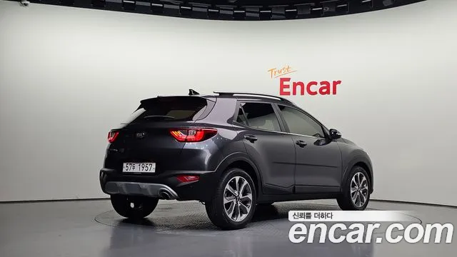 Kia Stonic 2018 thumb 2