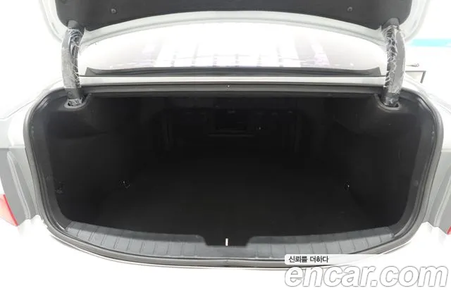 Hyundai Grandeur 2015 thumb 6