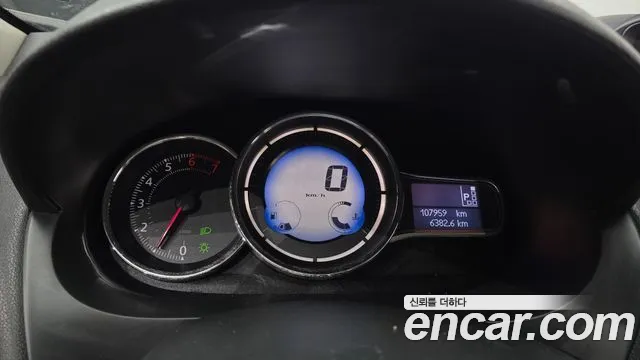 Renault-KoreaSamsung Fluence 2013 thumb 8