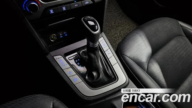 Hyundai Avante 2017 thumb 8