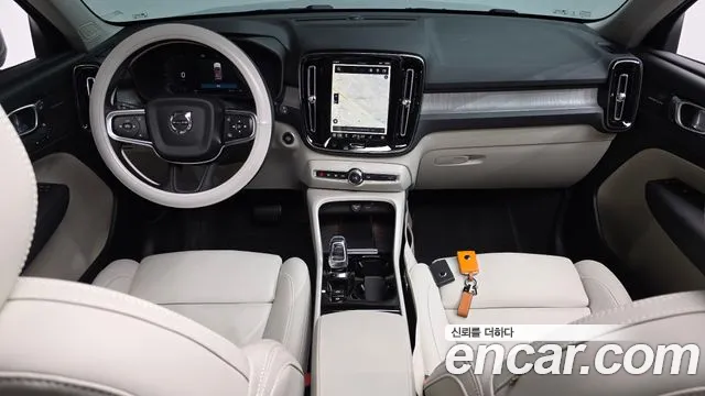 Volvo XC40 2024 thumb 6