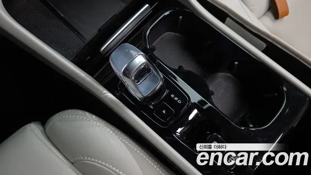 Volvo XC40 2024 thumb 8