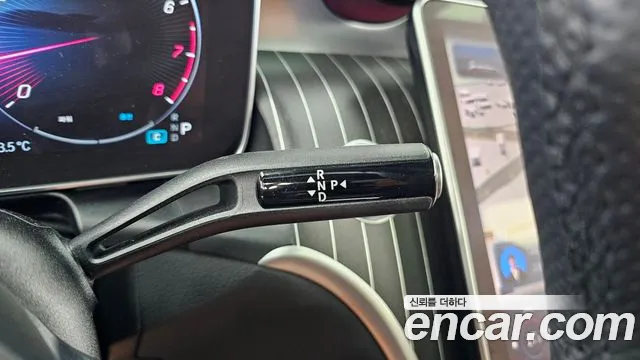 Mercedes-Benz GLC 2024 thumb 9