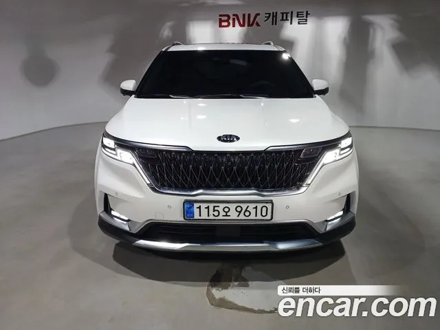 Kia Carnival 2021 thumb 3