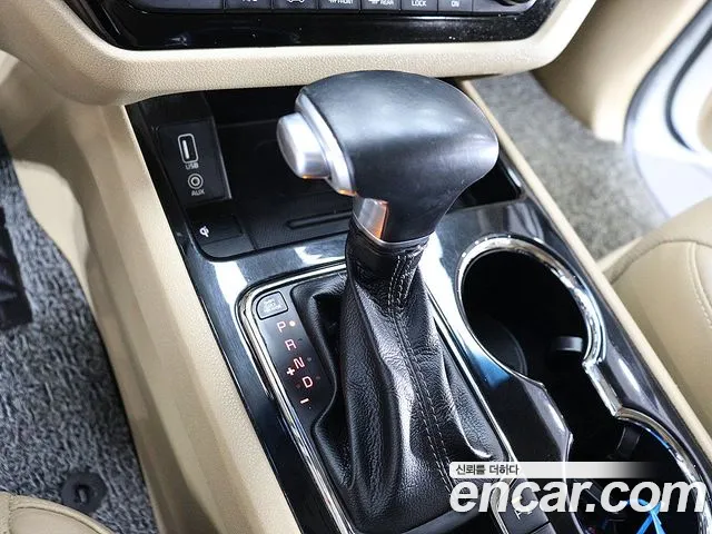 Kia Carnival 2018 thumb 8