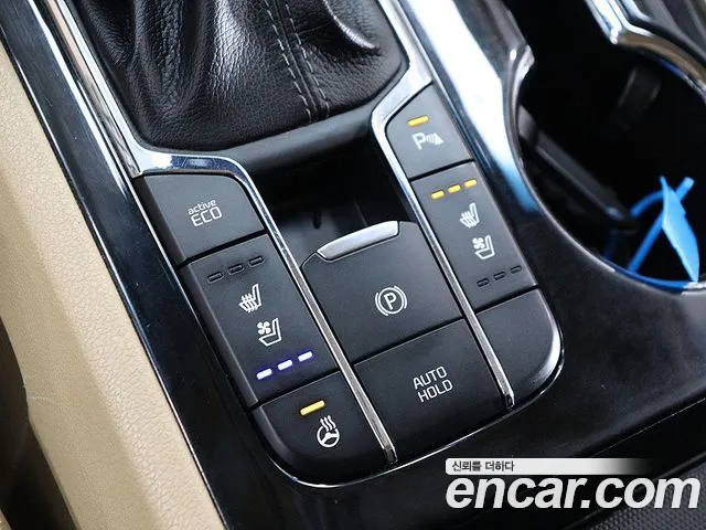 Kia Carnival 2018 thumb 10