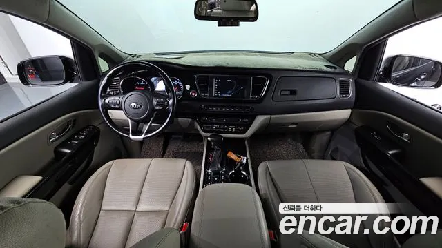 Kia Carnival 2019 thumb 7