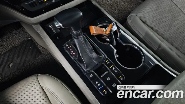 Kia Carnival 2019 thumb 9
