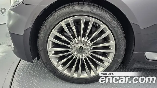 Kia K9 2018 thumb 5