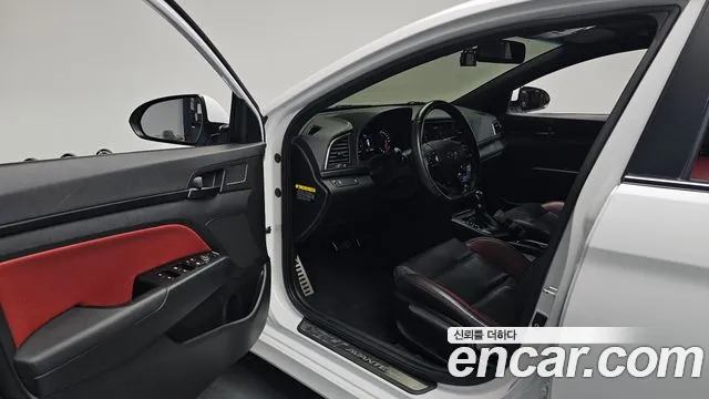 Hyundai Avante 2018 thumb 9