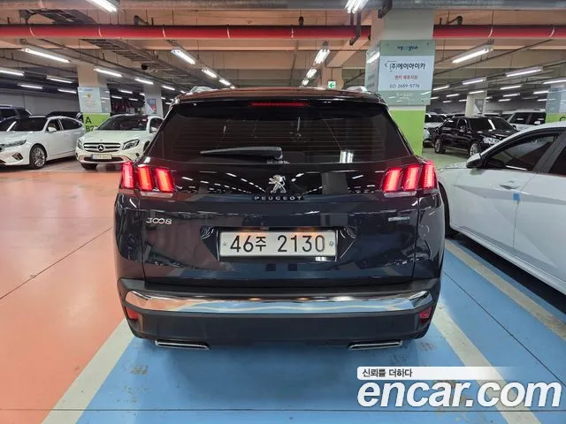 Peugeot 3008 2018 thumb 4
