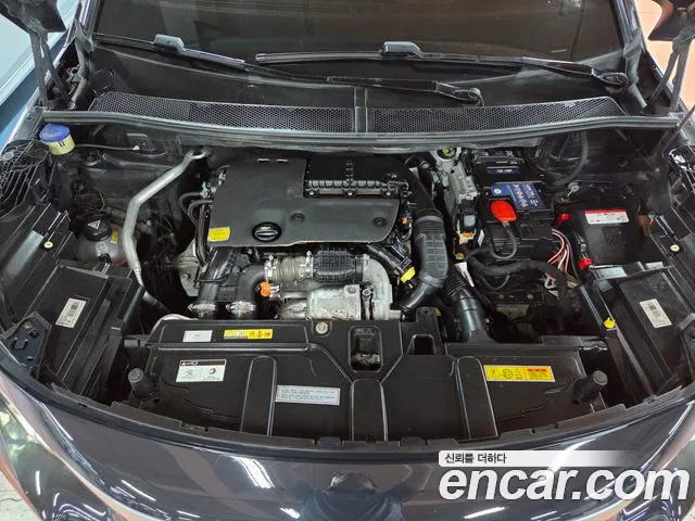 Peugeot 3008 2018 thumb 6