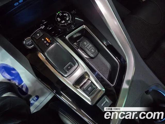 Peugeot 3008 2018 thumb 9