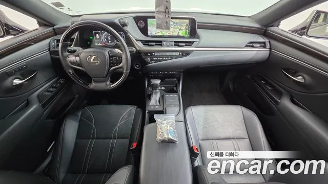 Lexus ES 2019 thumb 7