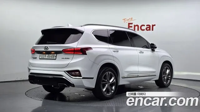 Hyundai Santa Fe 2018 thumb 2