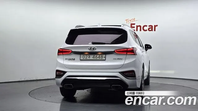 Hyundai Santa Fe 2018 thumb 4