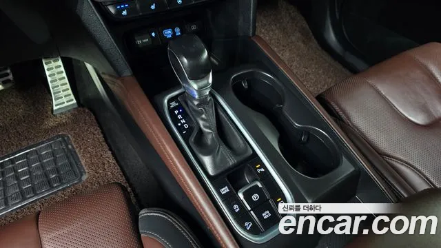 Hyundai Santa Fe 2018 thumb 9