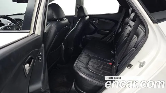 Hyundai Tucson 2010 thumb 11