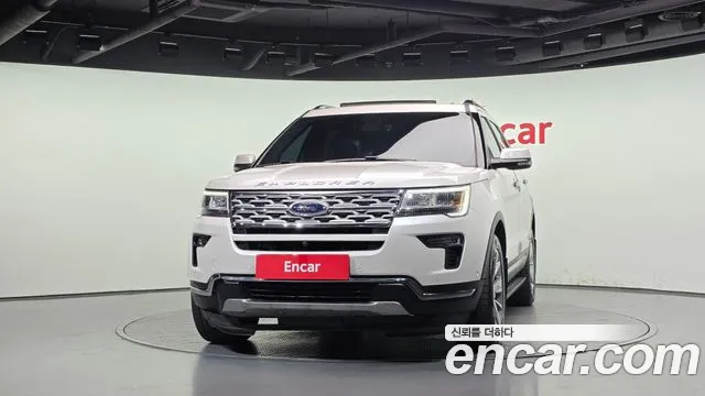Ford Explorer 2018 thumb 3