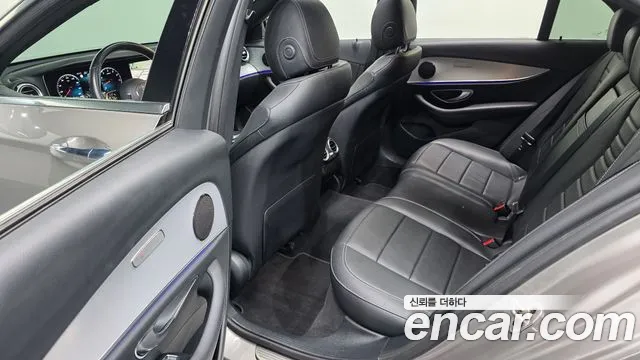 Mercedes-Benz E-Класс 2021 thumb 11