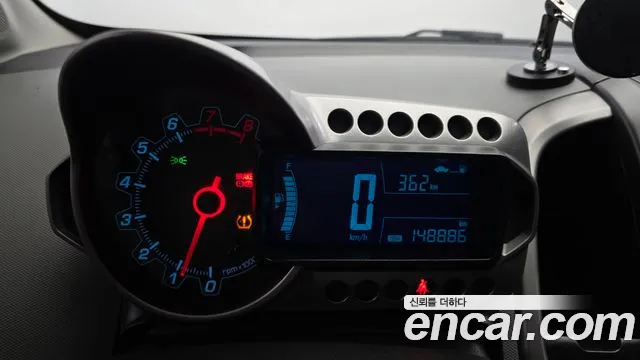 ChevroletGMDaewoo Aveo 2015 thumb 8