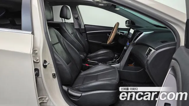 Hyundai i30 2013 thumb 11