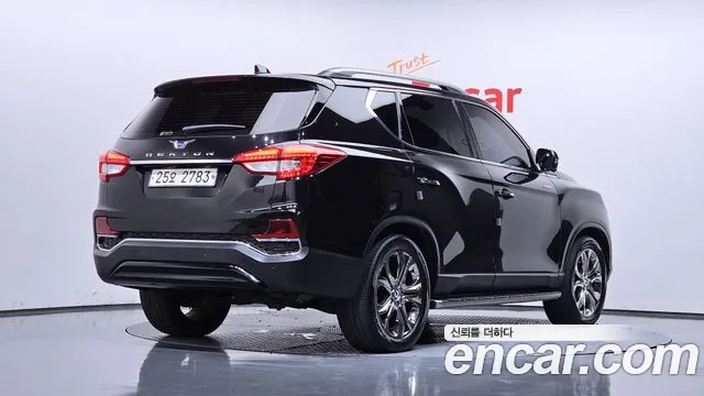 KG_Mobility_Ssangyong Rexton 2017 thumb 2