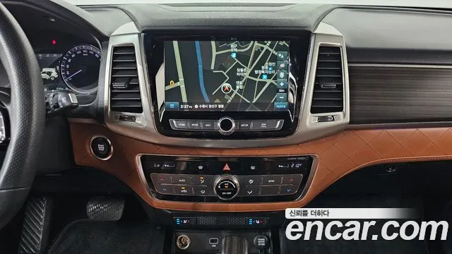KG_Mobility_Ssangyong Rexton 2017 thumb 12