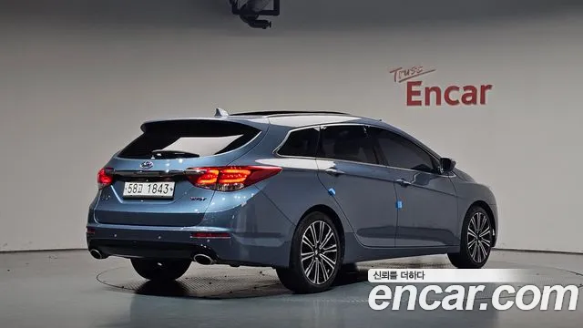 Hyundai i40 2016 thumb 2