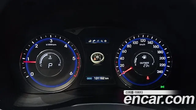 Hyundai i40 2016 thumb 8
