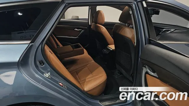 Hyundai i40 2016 thumb 12