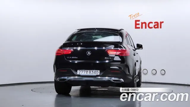 Mercedes-Benz GLE 2016 thumb 4