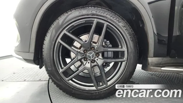 Mercedes-Benz GLE 2016 thumb 5