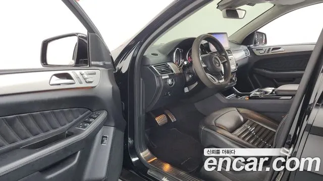 Mercedes-Benz GLE 2016 thumb 10