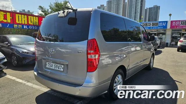 Hyundai Starex 2017 thumb 7