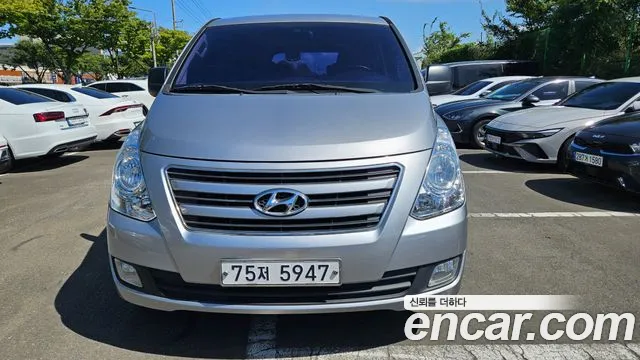 Hyundai Starex 2017 thumb 12