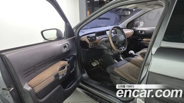 DS C4 CACTUS 2017 thumb 10