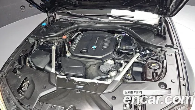 BMW 5-Series 2021 thumb 6